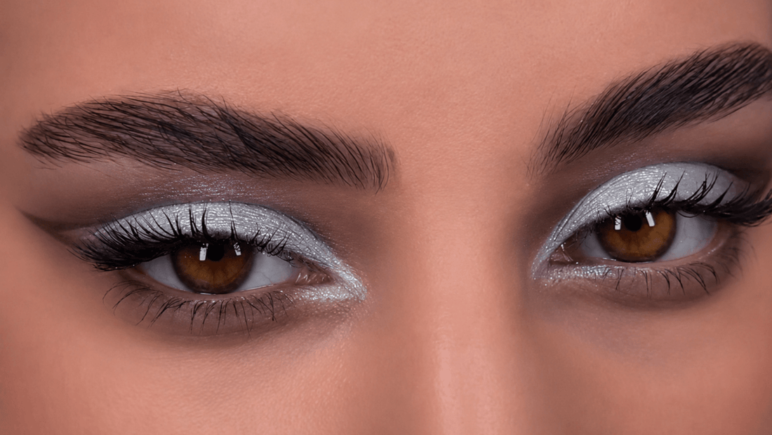 Looks de festival: Cómo conseguir un maquillaje de ojos que aguante todo el verano y de REBAJAS - CorazonaBeauty