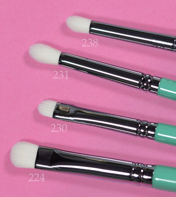 Detail Brush #224 - CorazonaBeauty