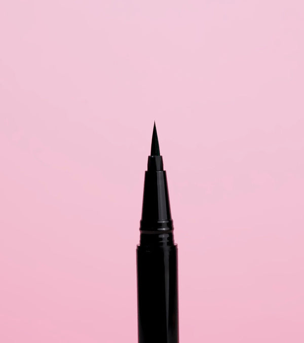 Eyeliner Black on Black - CorazonaBeauty